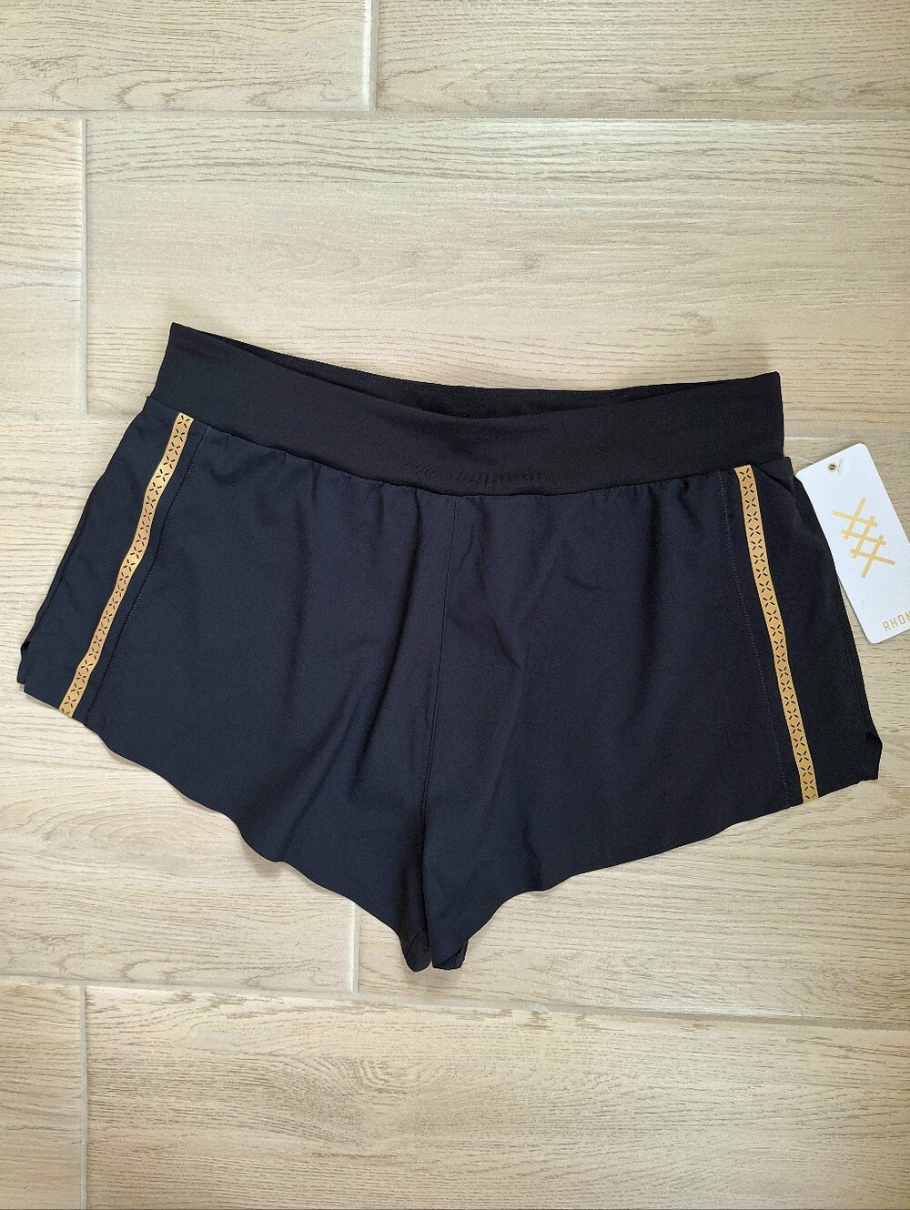 RHONE Breakaway Shorts 3" Black Gold Trim Size Large - Picture 5 of 13